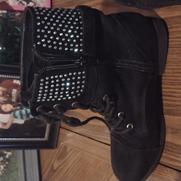 Piper black boots kids size 2 - Picture 2 of 4